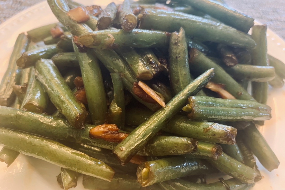 Garlicky Green Bean Stir-fry